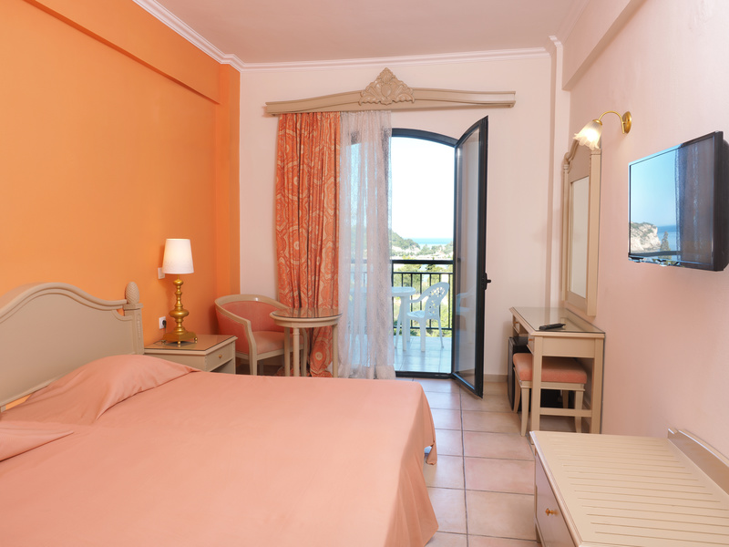 Hotel CNIC Paleo ArtNouveau double partial sea view room.jpg