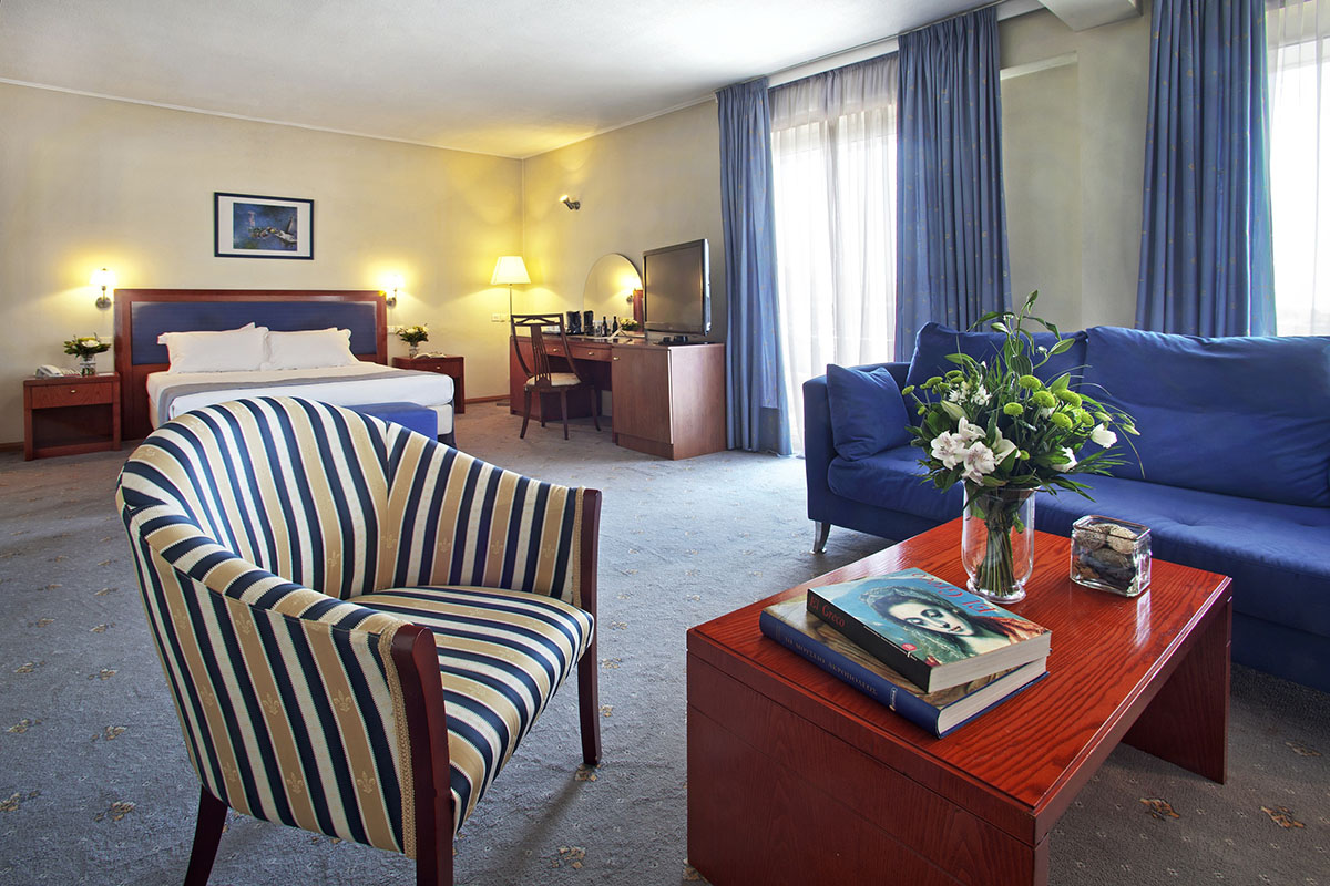Hotel Congo Palace suite sea view.jpg