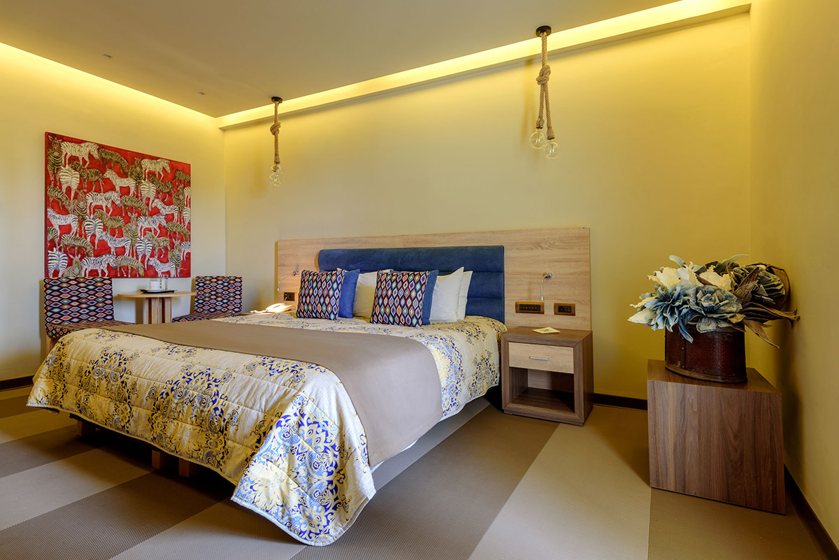Hotel Congo Palace superior room.jpg
