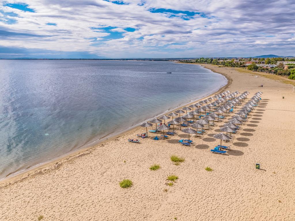 Hotel Coral Blue beach.jpg