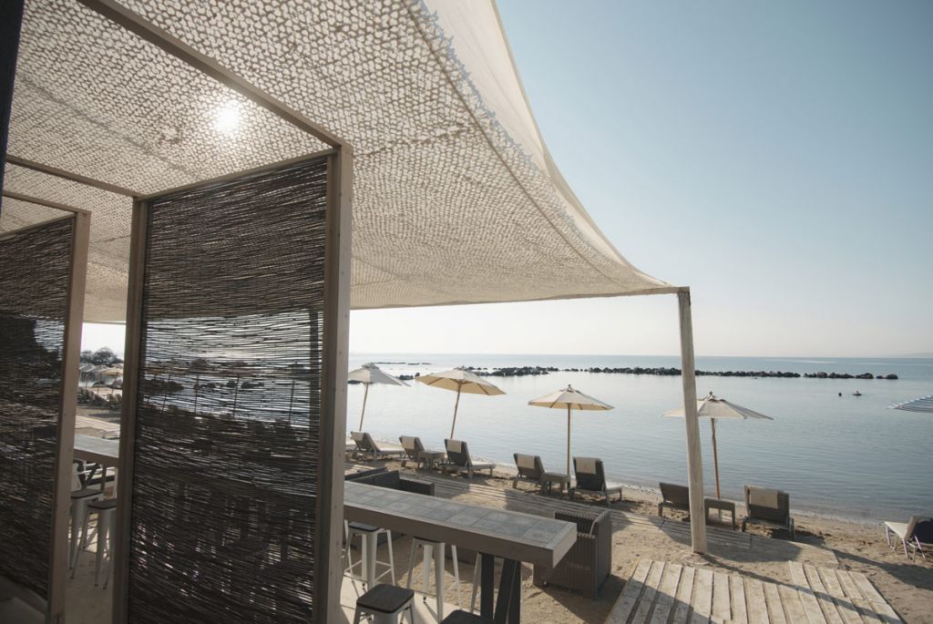 Corfu holiday palace hotel beach bar.jpg