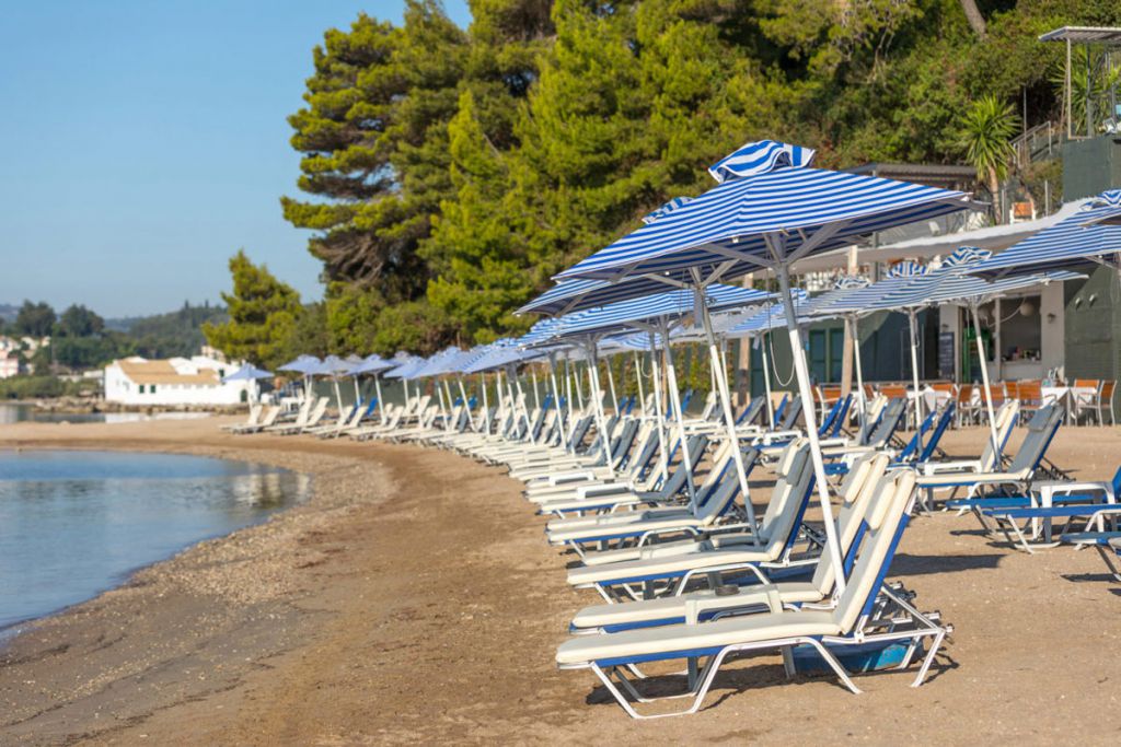 Corfu holiday palace hotelplaža 1.jpg