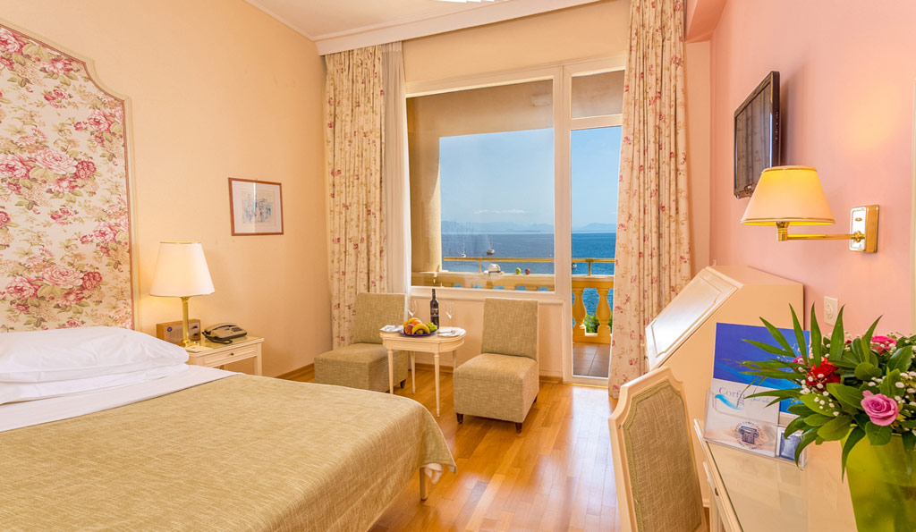 Hotel Corfu Palace standard room 1.jpg