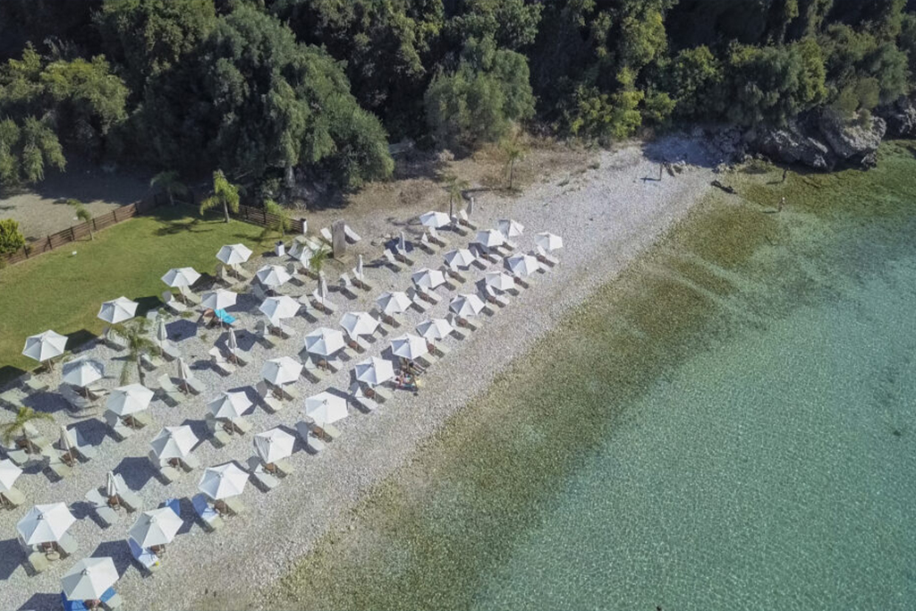 Corfu Aquamarine (ex. Residence) hotel plaža.jpg