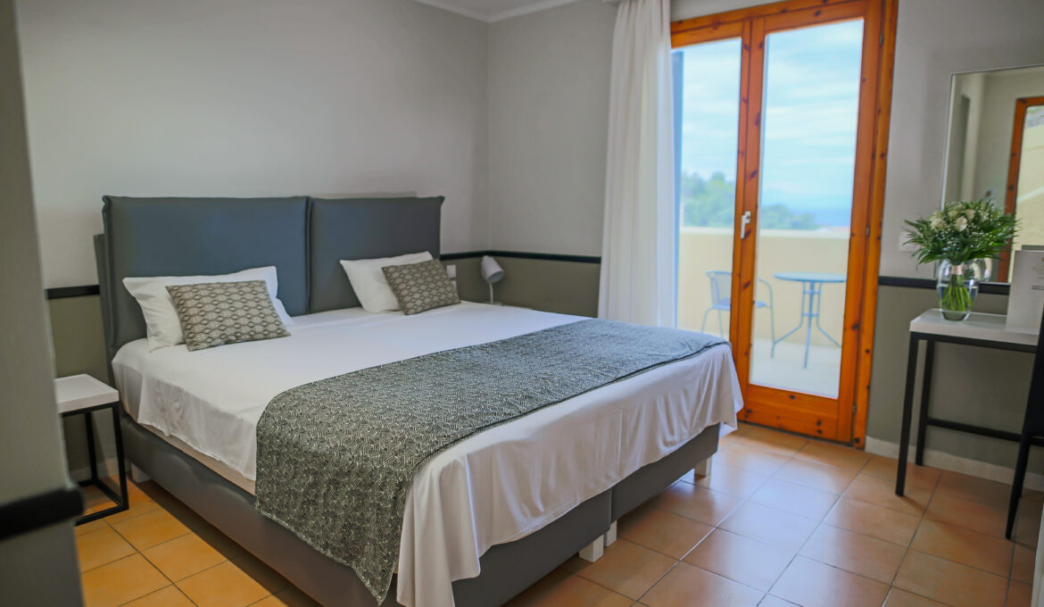 Corfu Aquamarine (ex. Residence) hotel superior soba 1.jpg