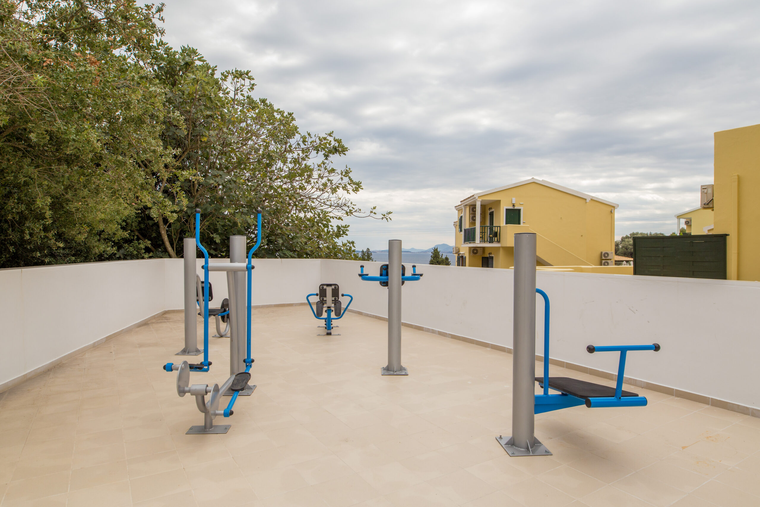 Corfu Aquamarine (ex. Residence) hotelteretana na otvorenom.jpg