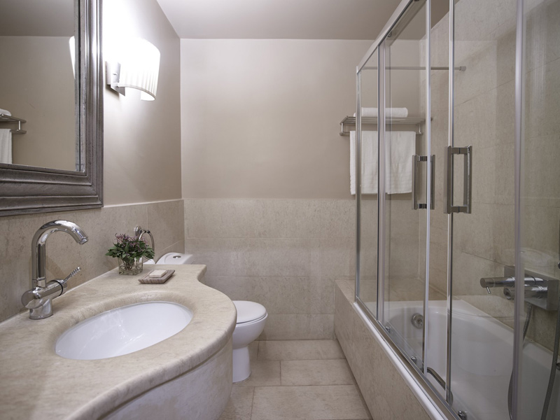 Hotel Aegeon Beach bathroom.jpg