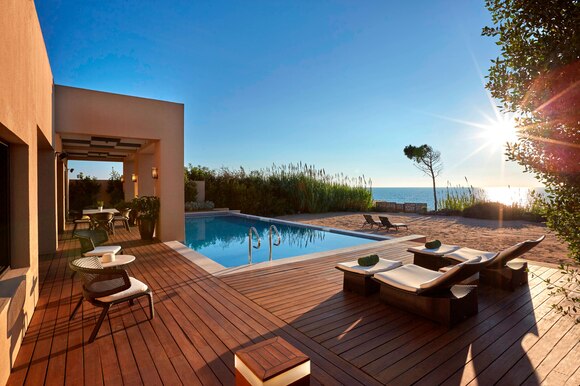 Hotel Costa Navarino Romanos ambassador villas.jpg