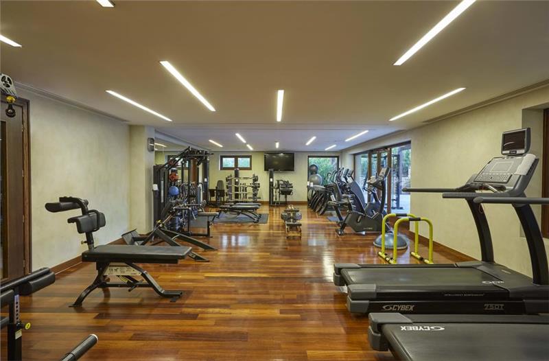 Hotel Costa Navarino Romanos gym.jpg