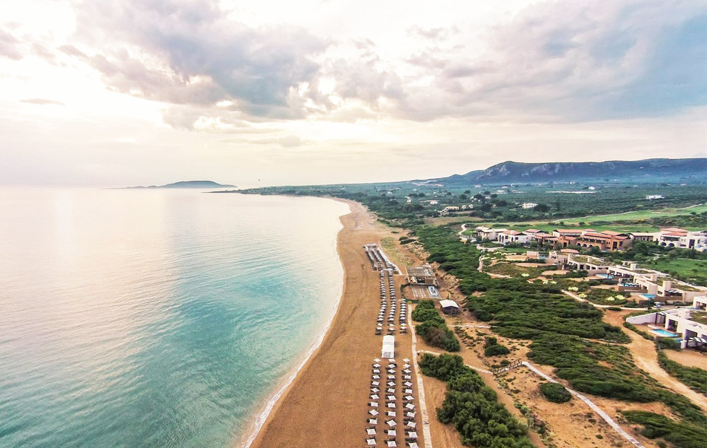 Hotel Costa Navarino Romanos.jpg