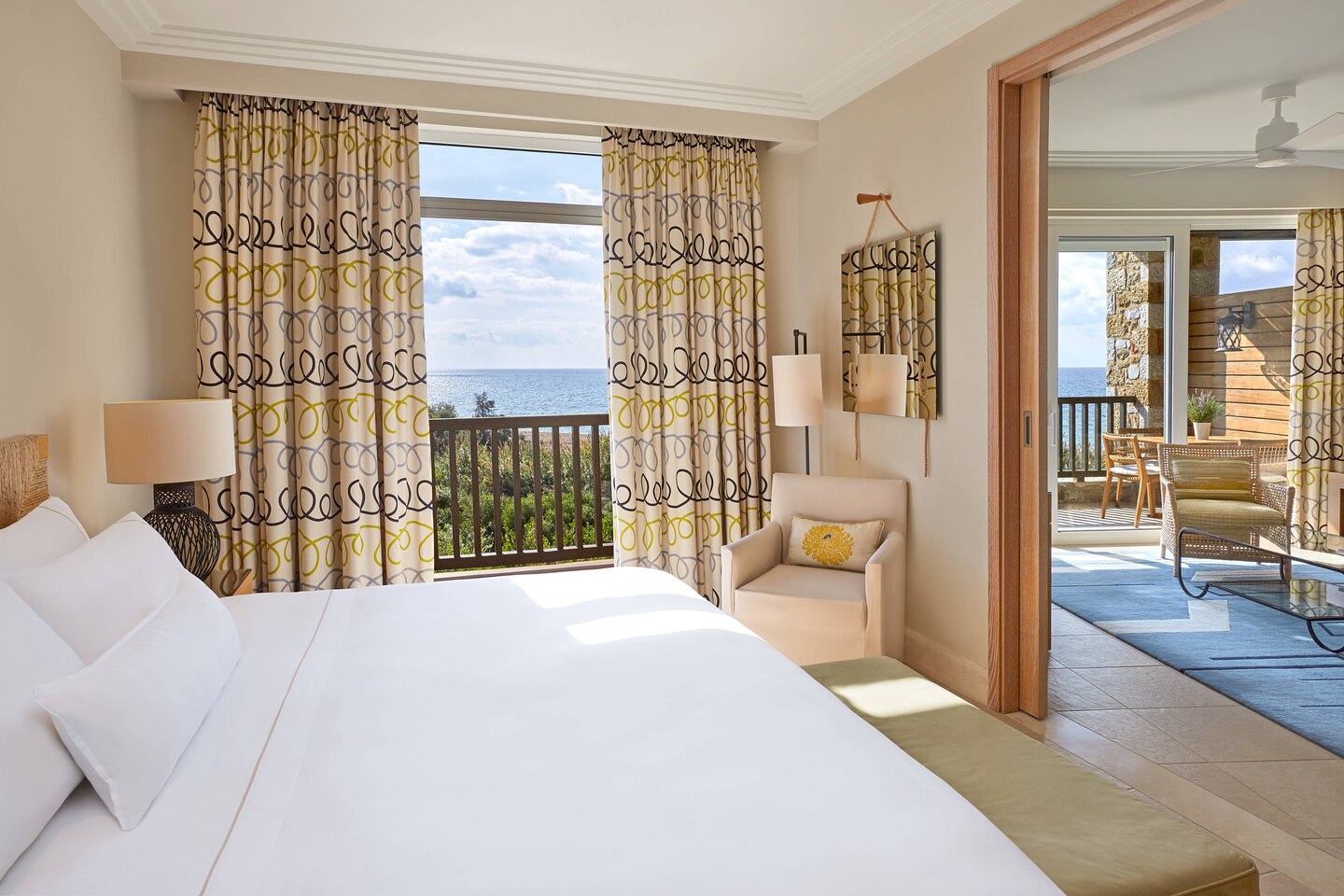 Hotel Costa Navarino Westin premium suites 1.jpg