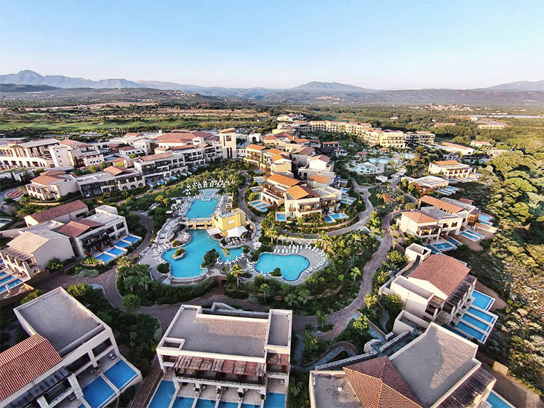 Hotel Costa Navarino Westin.jpg