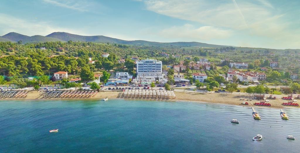 Hotel Cronwell Sermilia 2.jpg