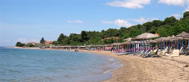 Hotel Cronwell Sermilia beach.jpg