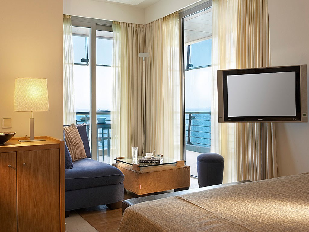 Hotel Daios Luxury Living deluxe junior suite.jpeg