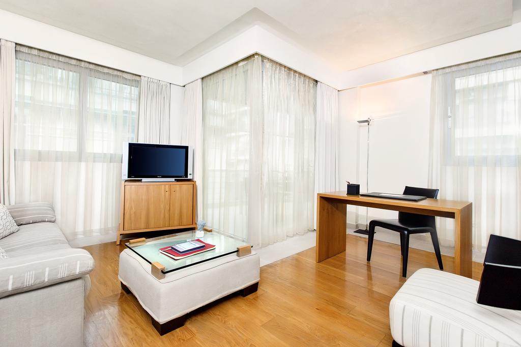 Hotel Daios Luxury Living deluxe superior room 1.jpg