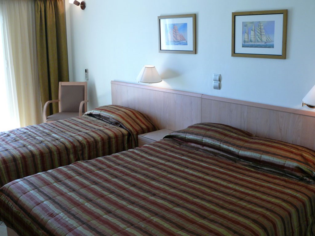 Hotel Danae triple room.jpeg