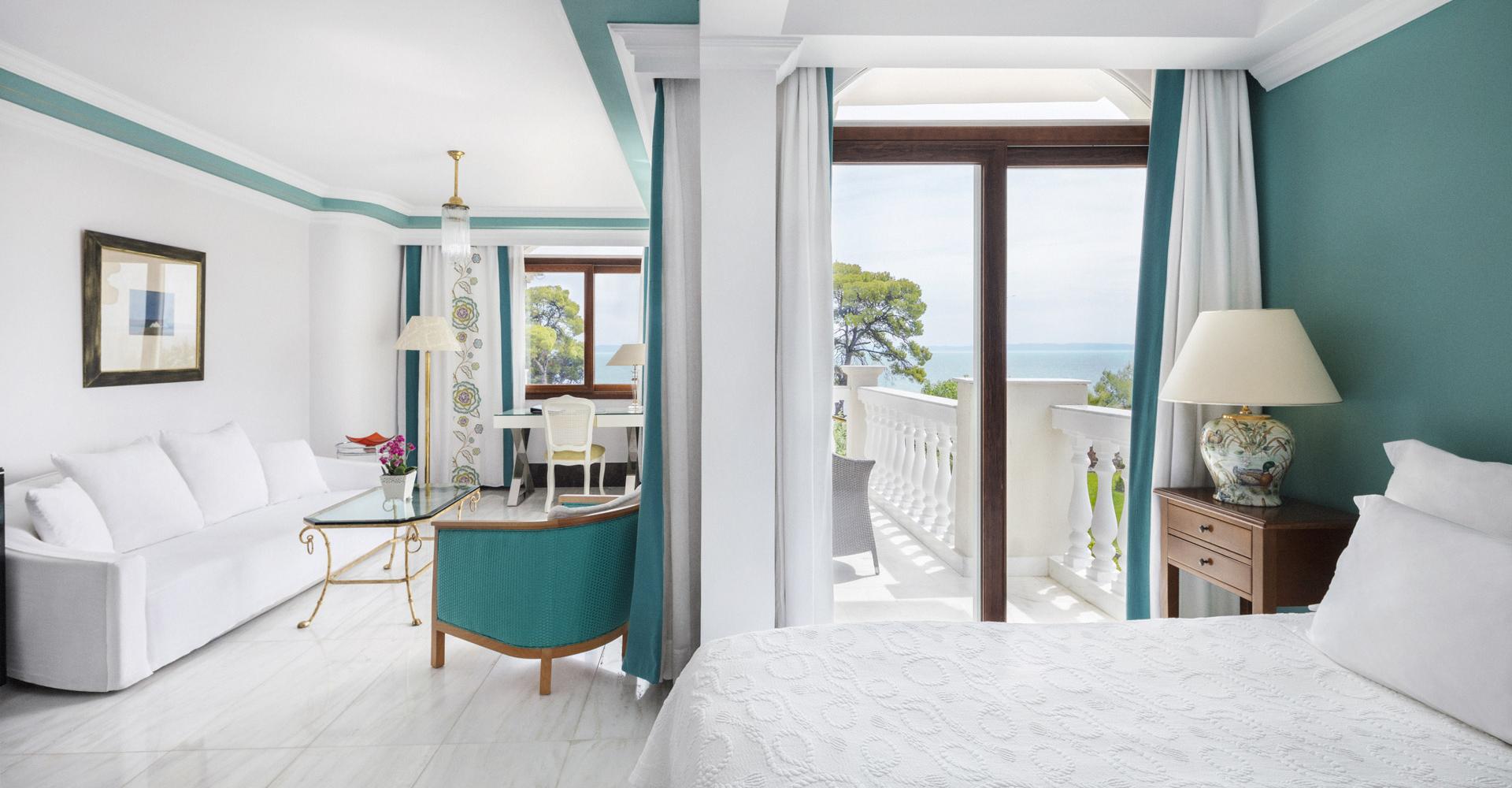 Hotel danai Beach Resort deluxe junior suite.jpg