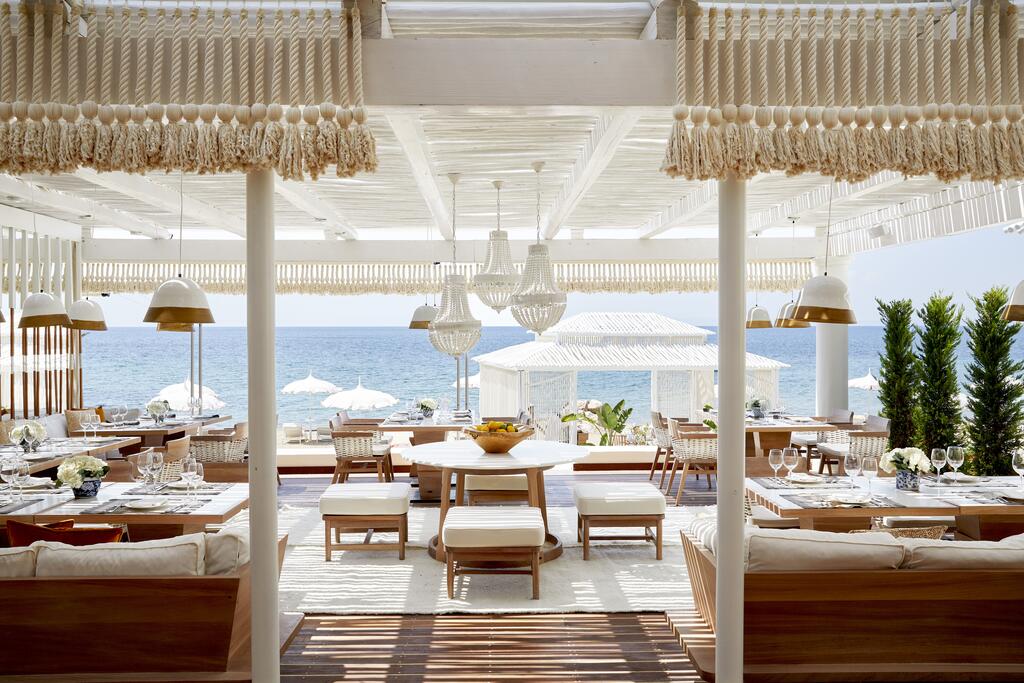 Hotel danai Beach Resort restaurant.jpg