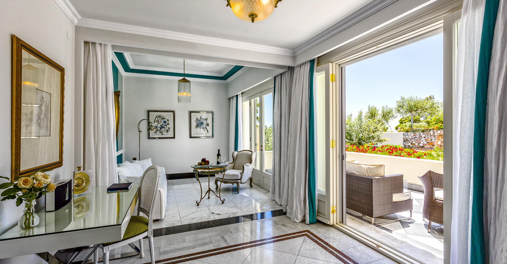 Hotel danai Beach Resort suite.jpg