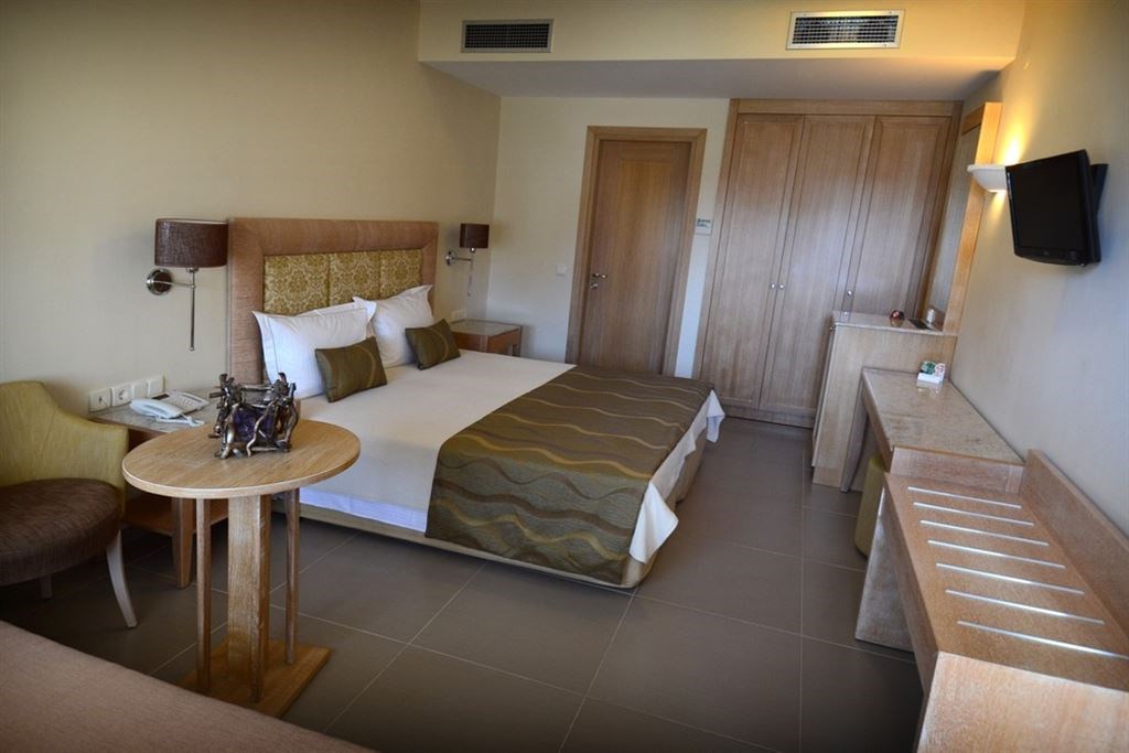 Danai Hotel _ Spa triple room 1.jpeg
