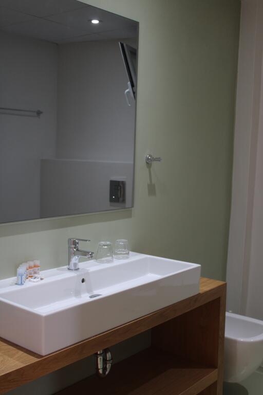 Hotel Dassia Beach bathroom.jpg