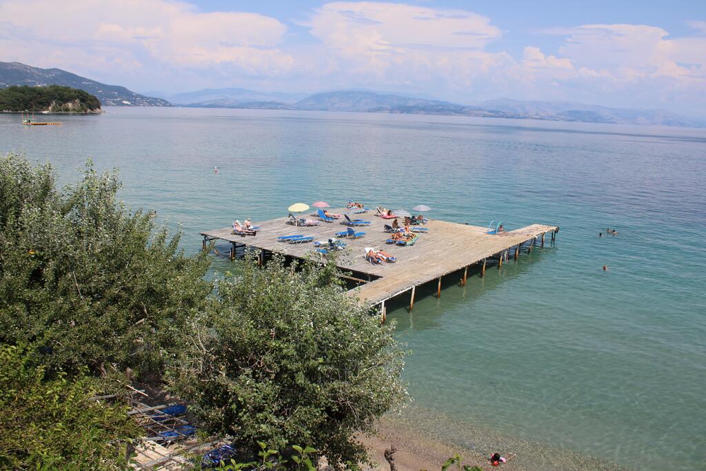 Hotel Dassia Beach beach.jpg