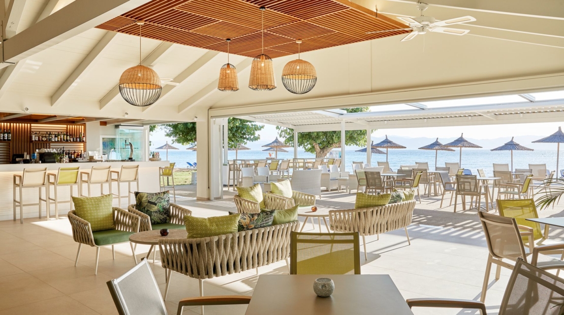 Hotel Delfinia bar 1.jpg