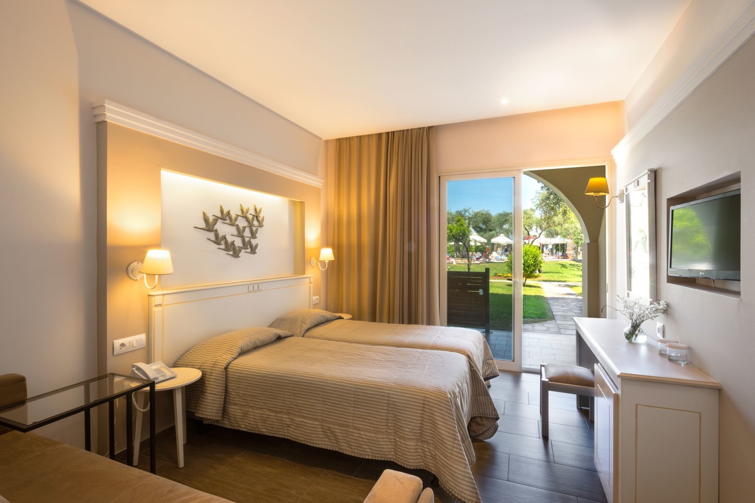 Hotel Delfinia superior double room garden view.jpg