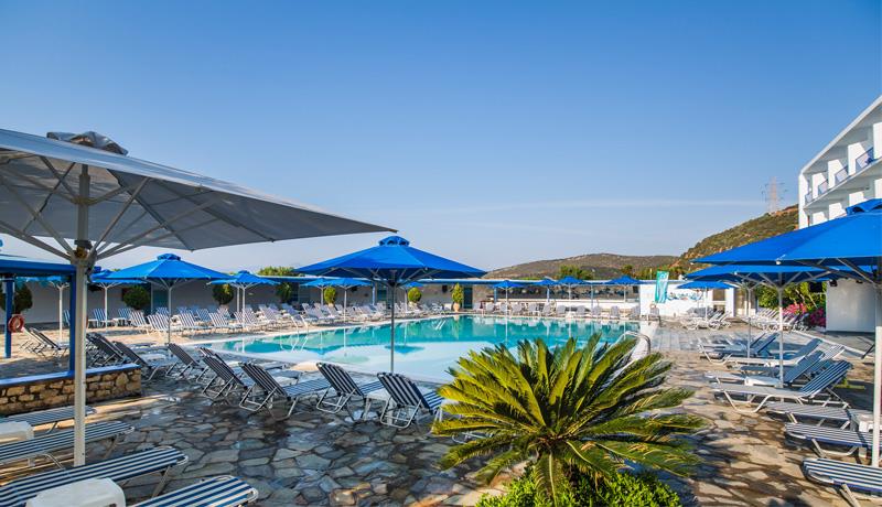 Hotel Delphi beach pool.jpg