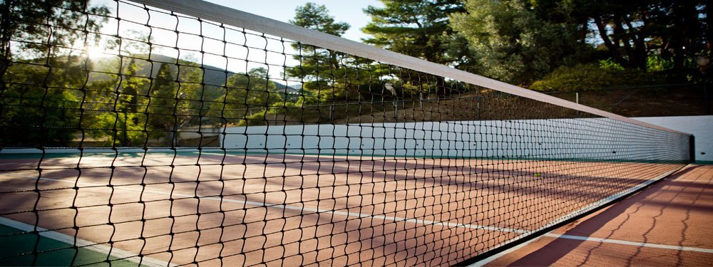 Hotel Delphi beach tennis court.jpg