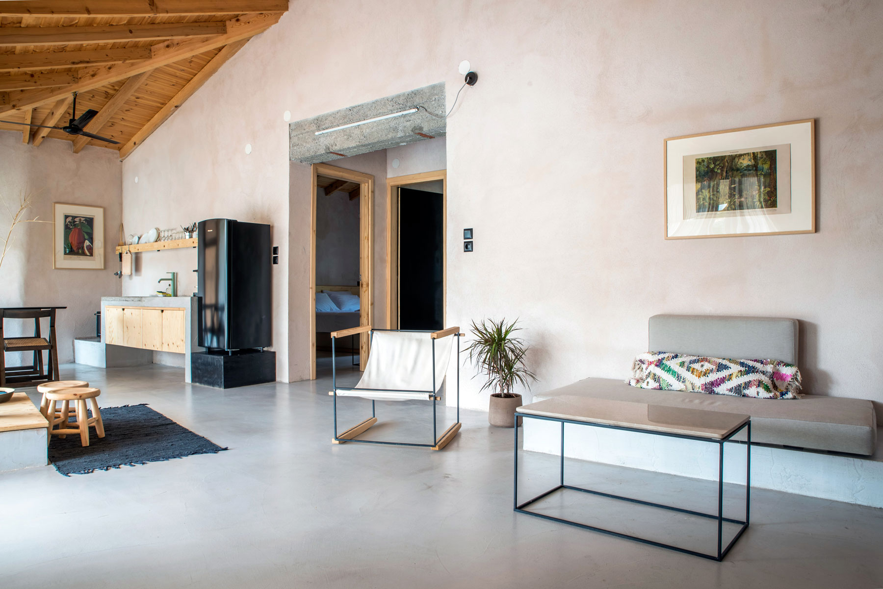 Despotiko Apartment Hotel _ Suites  eco friendly villa dnevna soba  .jpg