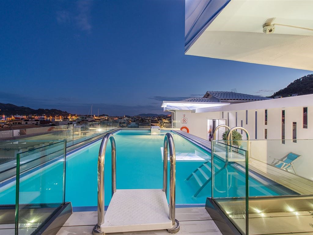 Hotel Diana pool.jpeg