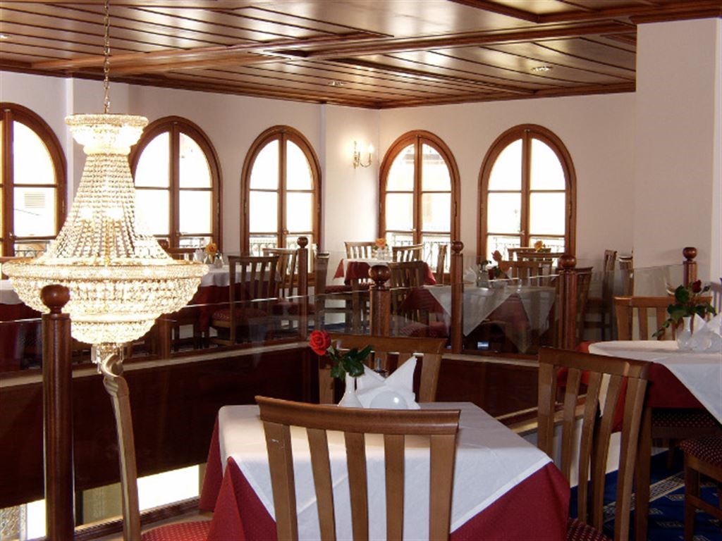 Hotel Diana restaurant.jpeg