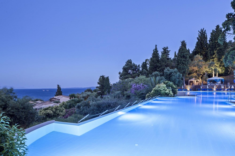 Aeolos Beach Resort bazen.jpg
