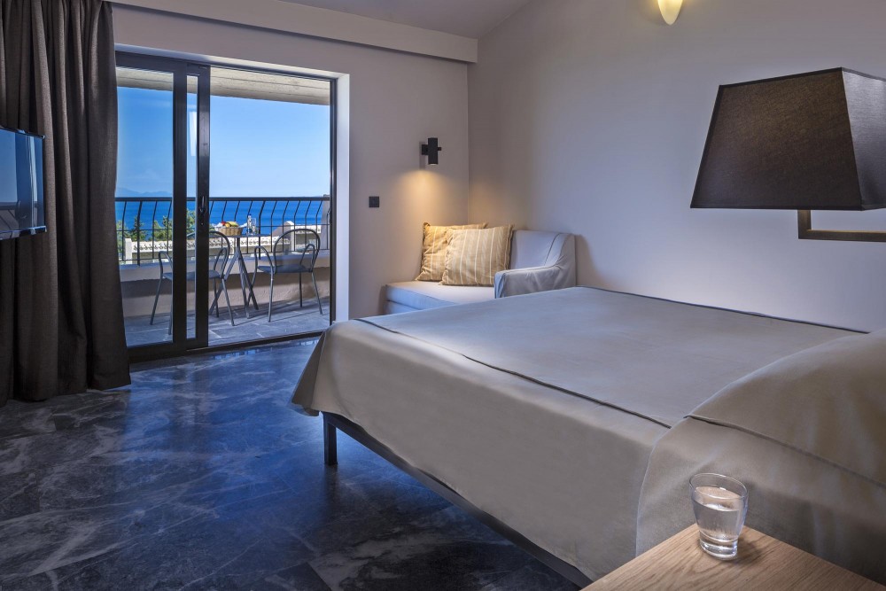 Aeolos Beach Resort soba.jpg