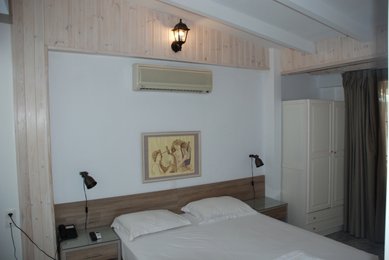 Hotel Diaporos -soba.jpg