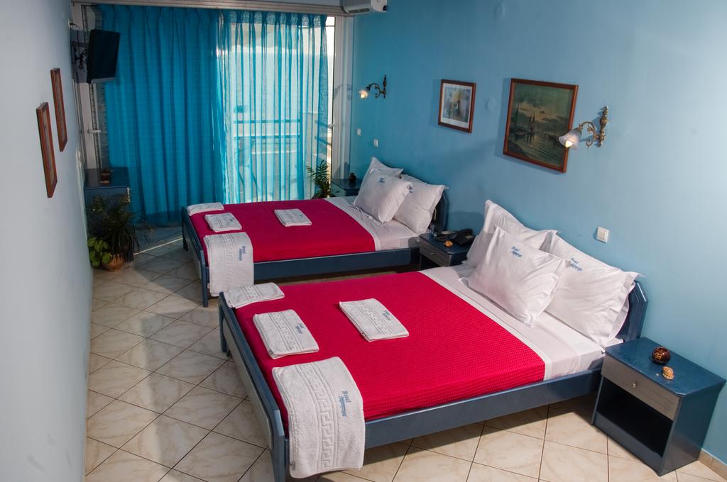 Hotel Dimitra standard room 2.jpg
