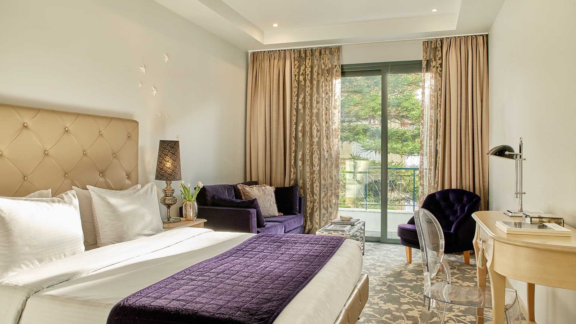 Hotel Dioni Boutique deluxe suite.jpg