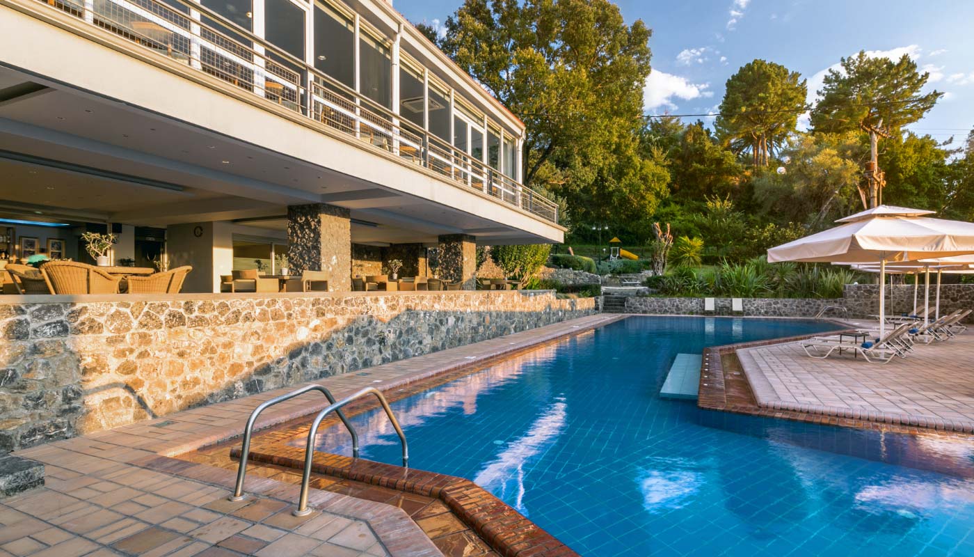 Hotel Divani Corfu Palace pool 1.jpg