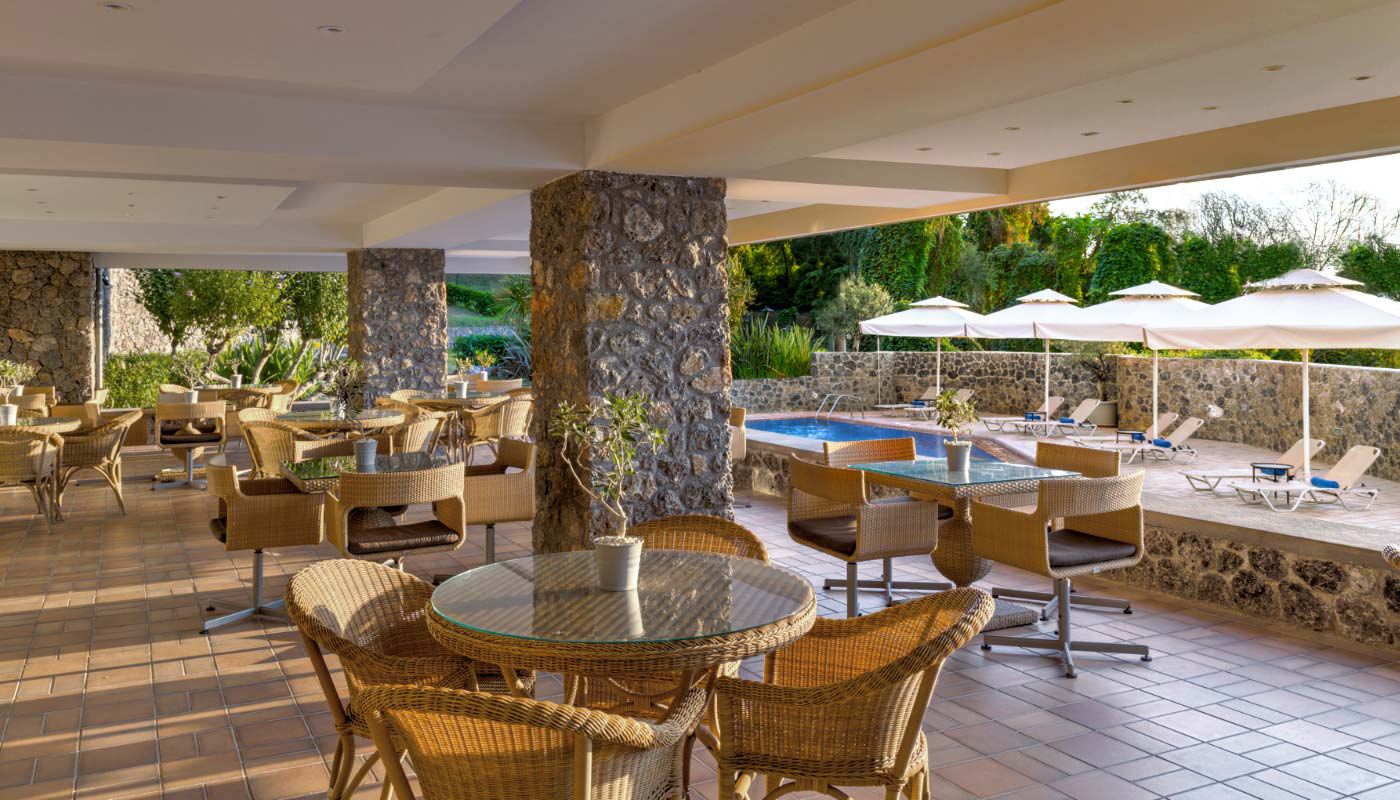 Hotel Divani Corfu Palace restaurant.jpg
