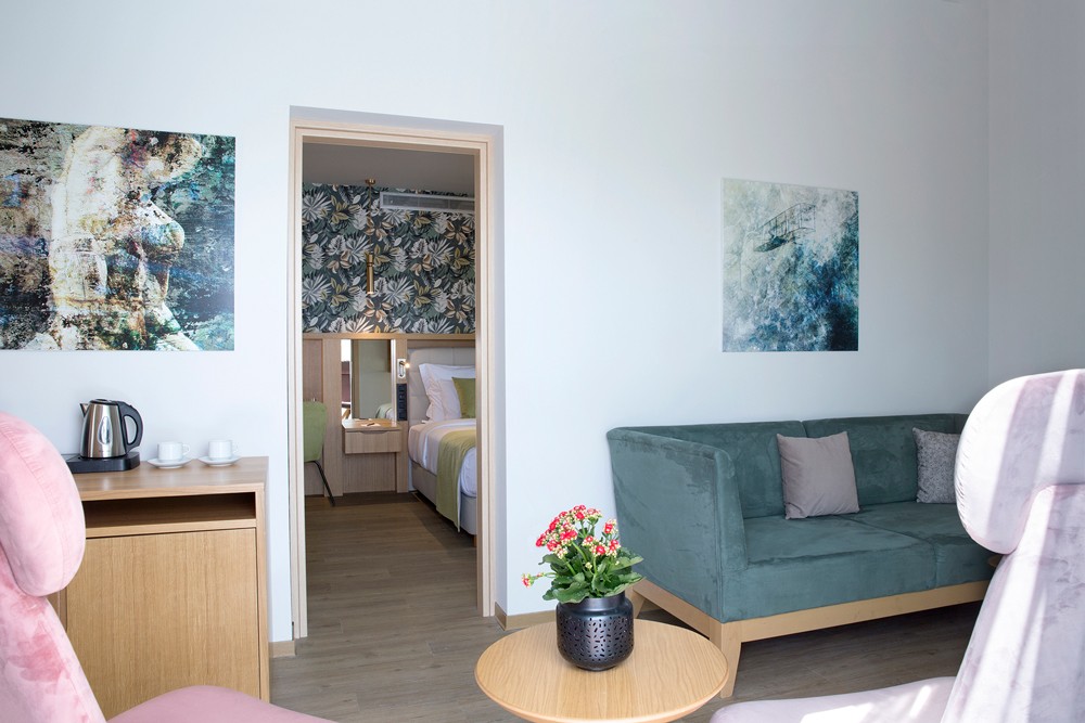 Hotel Dolce Attica Riviera Villa Artemis.jpg