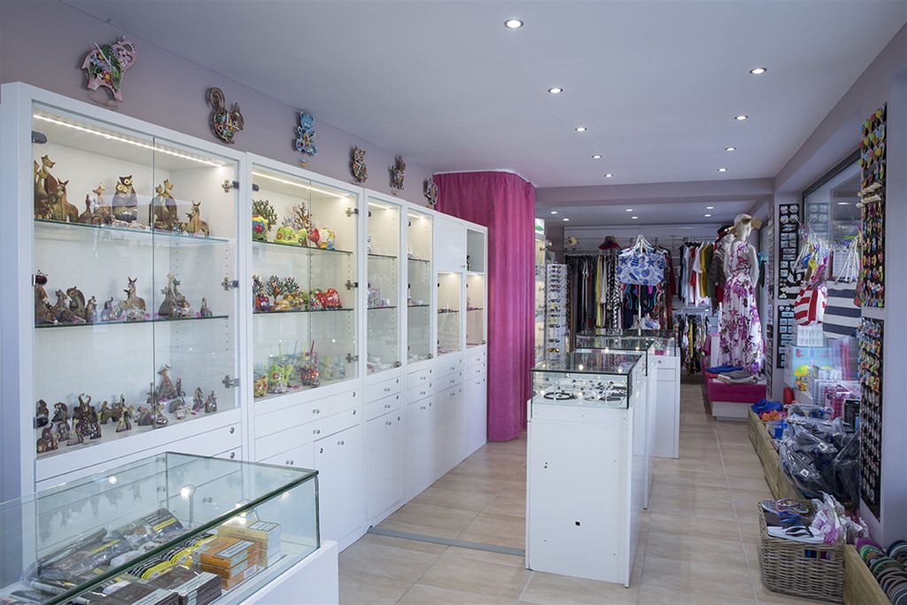 Hotel Dolce Attica Riviera jewerly store.jpg