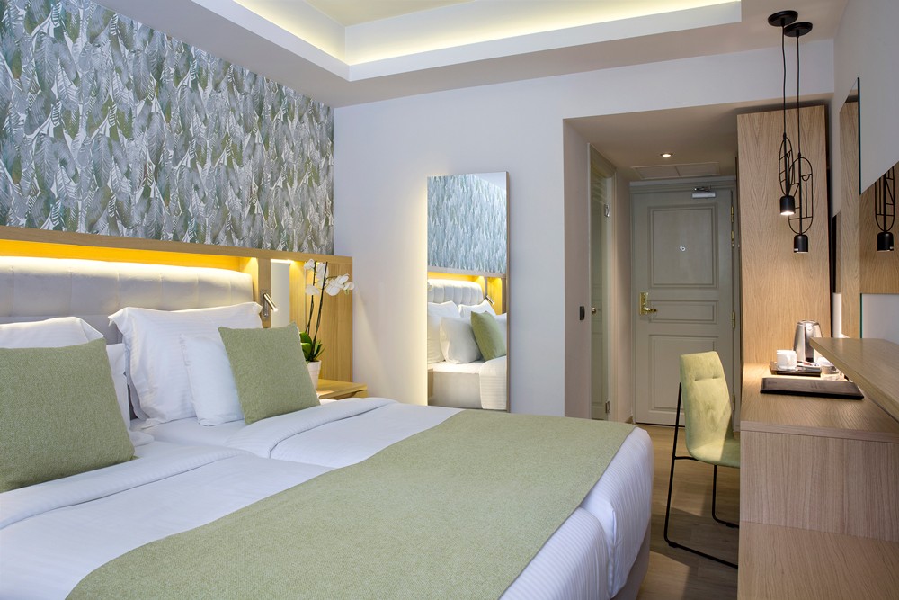 Hotel Dolce Attica Riviera premium room 2.jpg