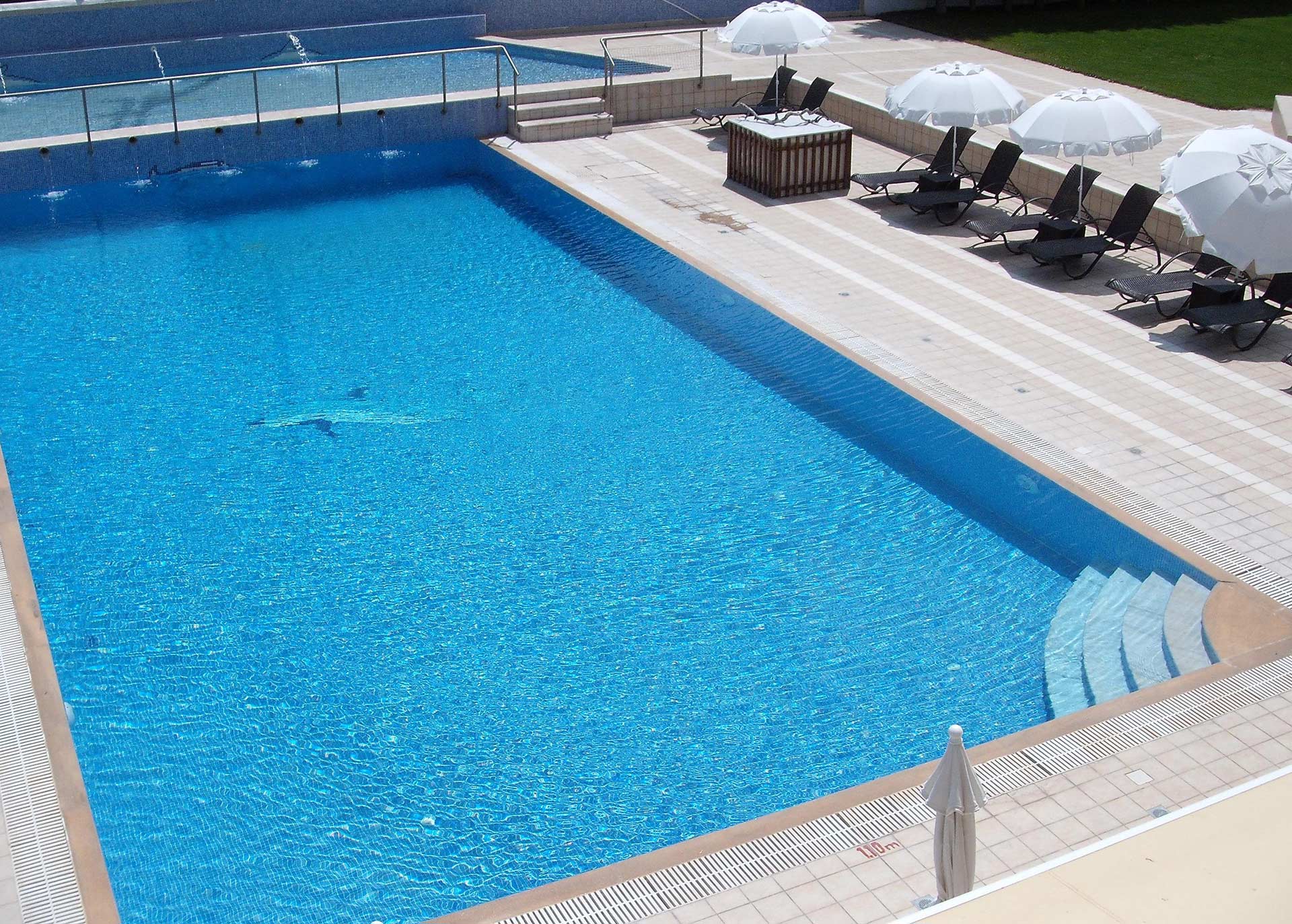 Hotel Dolphin Resort pools 1.jpg