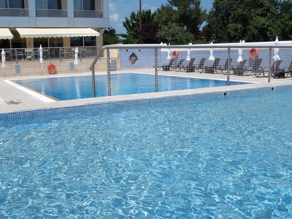 Hotel Dolphin Resort pools.jpg