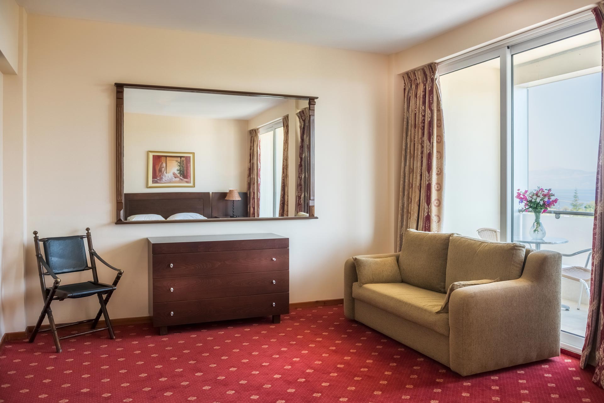 Hotel Dolphin Resort superior room 2.jpg