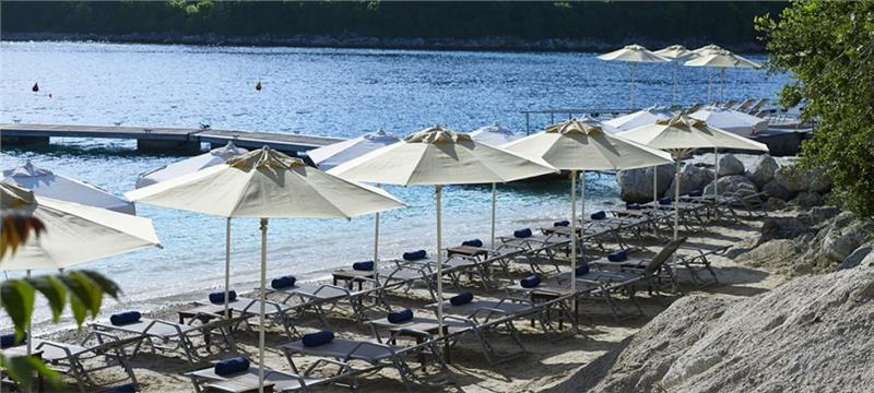 Hotel Domotel Agios Nikolaos beach.jpg