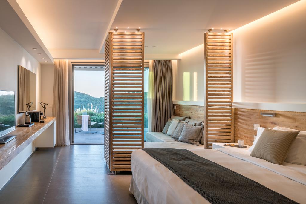 Hotel Domotel Agios Nikolaos junior suite 1.jpg