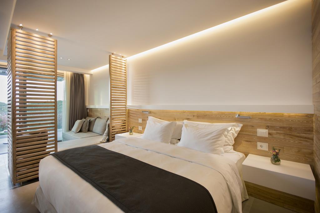 Hotel Domotel Agios Nikolaos junior suite.jpg